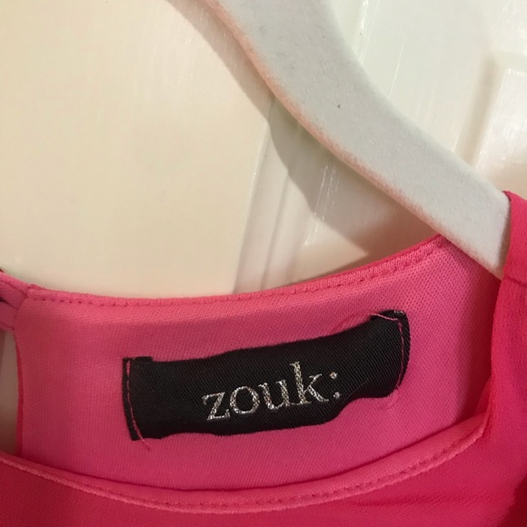 nice tank top - Picture 3 of 3